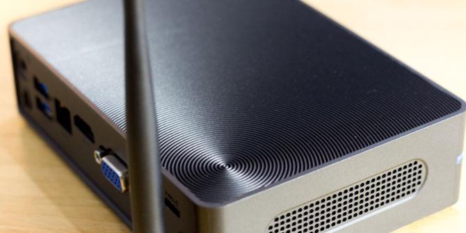 Azulle Byte 3 Review: Denne bittesmå, vifteløse Mini-PCen gjør alt azulle byte 3-design