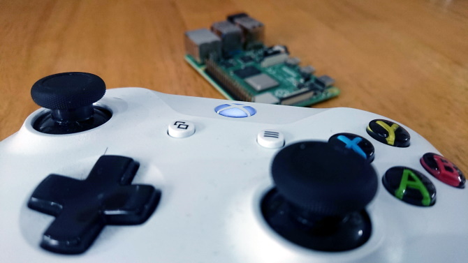 Synkroniser Xbox One-kontrolleren med en Raspberry Pi