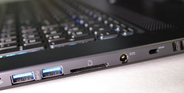 MSI GS70 StealthPro-024 Gaming Laptop Review og Giveaway msi gs70 stealthpro 024 laptop review 5