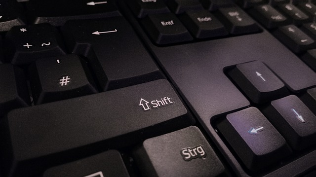 Shift Key snarvei i Windows 10