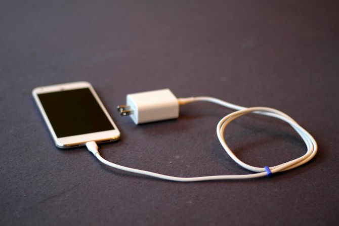 USB-c-til-18 W-strømadapter