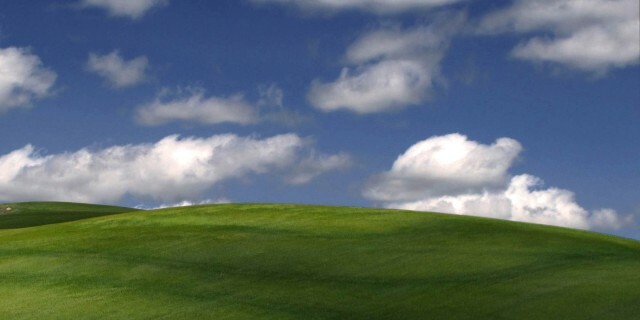 landskap som ligner på windows xp bliss tapet