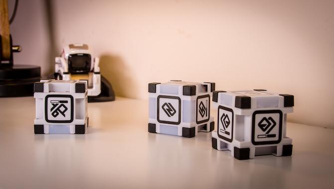 Denne leketøyroboten har et eget liv: Anki Cozmo Review Cozmo 3